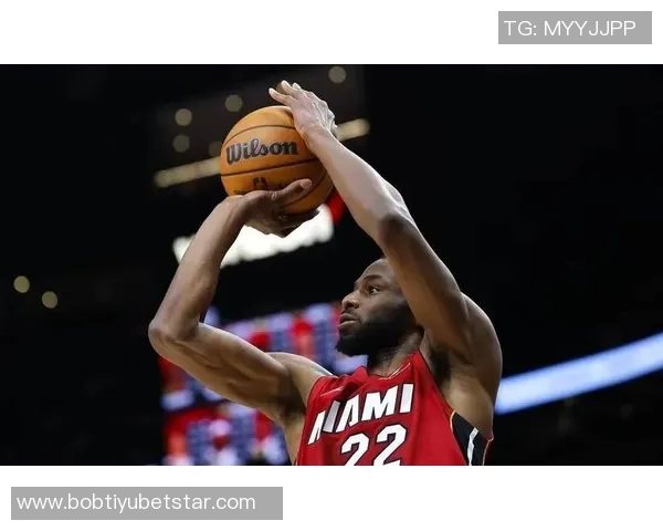 鲍威尔称维金斯性格内向但训练努力能防守多种类型球员