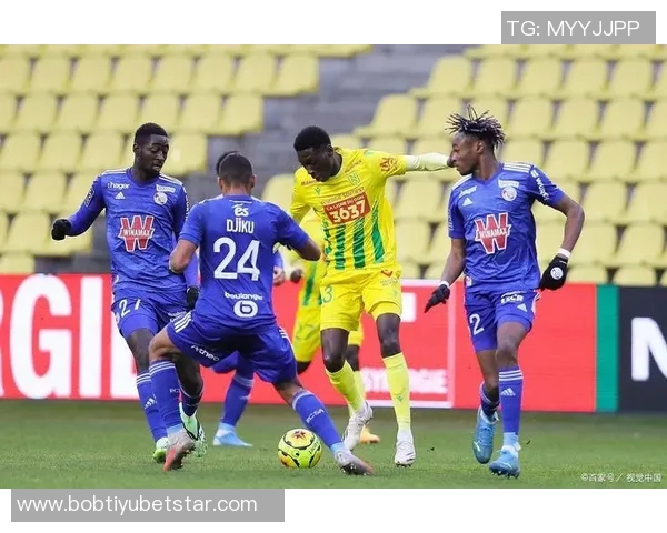 斯特拉斯堡主帅赞扬年轻球员表现称这是我们的力量与骄傲