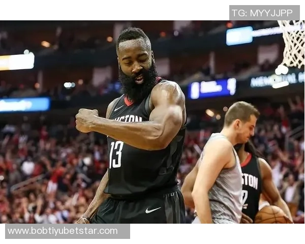 马克西拼尽全力独自抗衡双加时创下52分钟新纪录超越哈登成为本赛季联盟第一